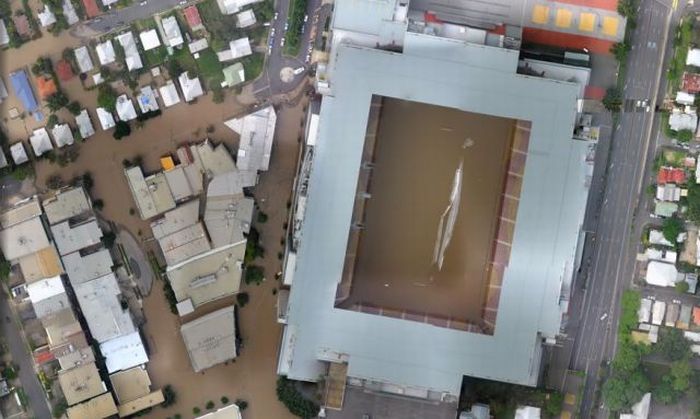 The Devastation Caused by the Brisbane Floods: Before and After (40 pics)
