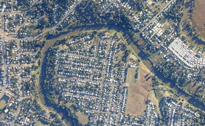 The Devastation Caused by the Brisbane Floods: Before and After (40 pics)