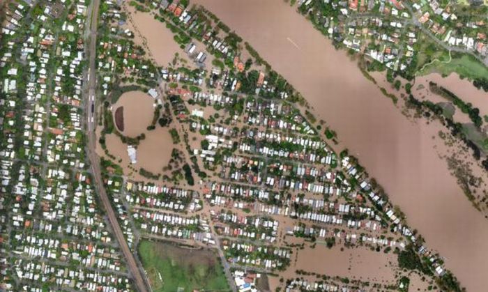 The Devastation Caused by the Brisbane Floods: Before and After (40 pics) The Devastation Caused by the Brisbane Floods: Before and After (40 pics)