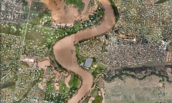 The Devastation Caused by the Brisbane Floods: Before and After (40 pics) The Devastation Caused by the Brisbane Floods: Before and After (40 pics)