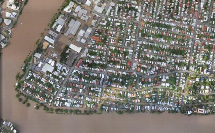 The Devastation Caused by the Brisbane Floods: Before and After (40 pics) The Devastation Caused by the Brisbane Floods: Before and After (40 pics)
