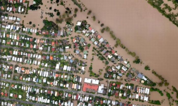 The Devastation Caused by the Brisbane Floods: Before and After (40 pics) The Devastation Caused by the Brisbane Floods: Before and After (40 pics)