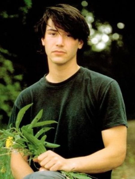 Some Awkward Pictures of Keanu Reeves (17 pics)