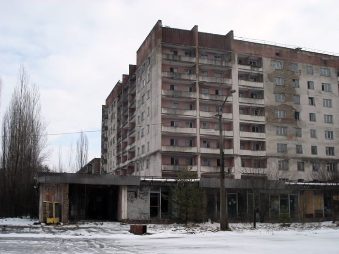 Chernobyl in Winter (30 pics)
