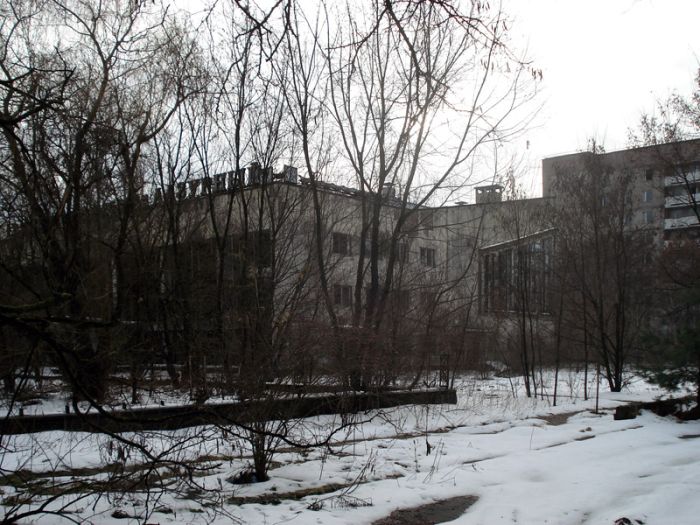 Chernobyl in Winter (30 pics)