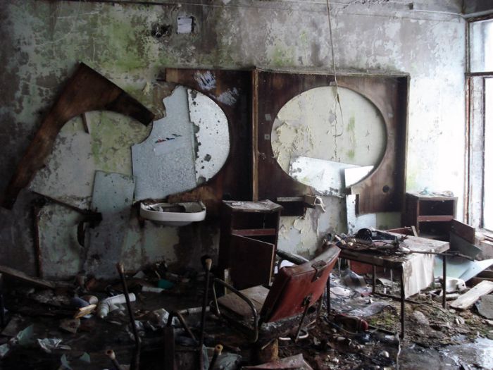 Chernobyl in Winter (30 pics)