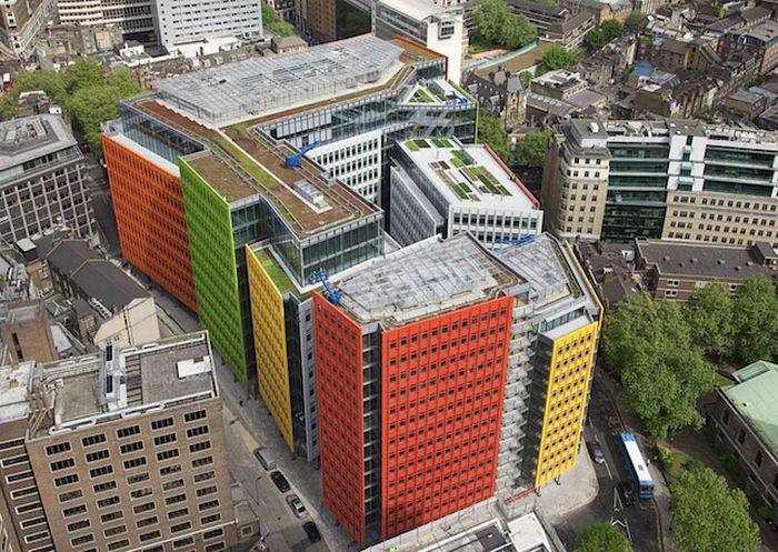 Central St. Giles Court (8 pics)