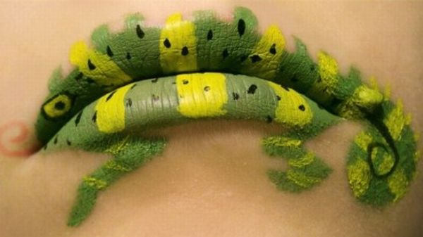 Bodyart on Lips (7 pics)