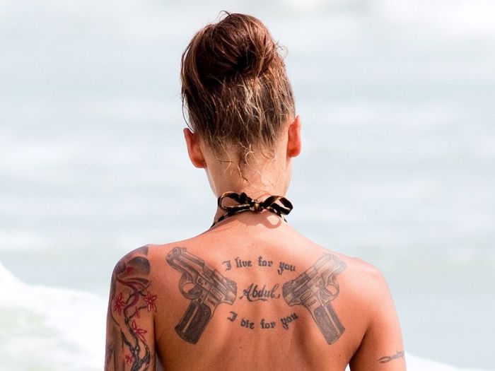 Tattoo Girl (6 pics)