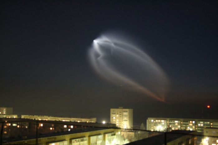 Space Launch as Seen from the Windows in Russia (23 pics)