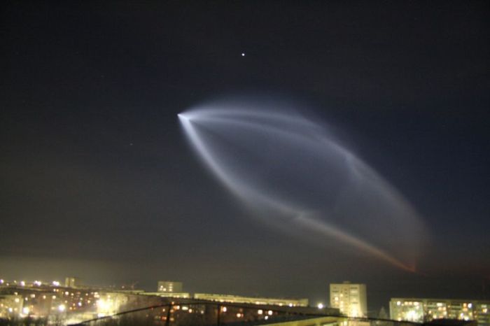 Space Launch as Seen from the Windows in Russia (23 pics)