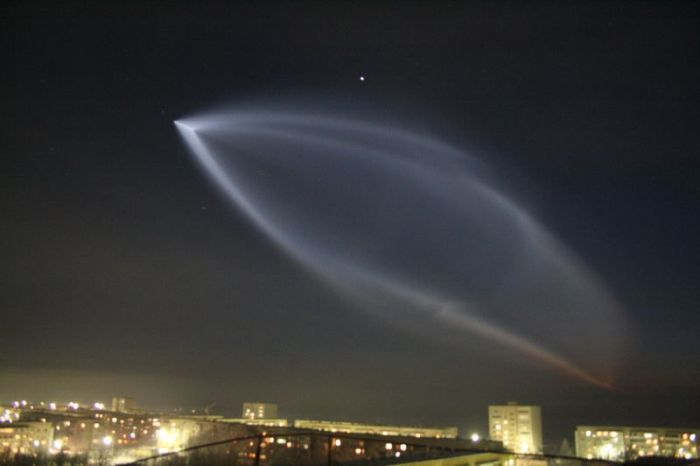 Space Launch as Seen from the Windows in Russia (23 pics)