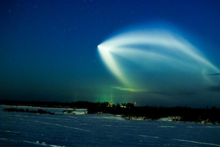 Space Launch as Seen from the Windows in Russia (23 pics)
