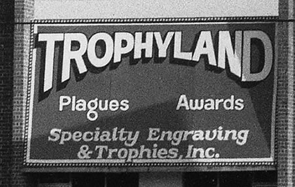 Billboard Spelling Fails (14 pics)