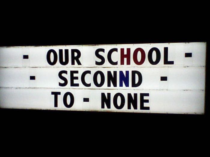 Billboard Spelling Fails (14 pics)