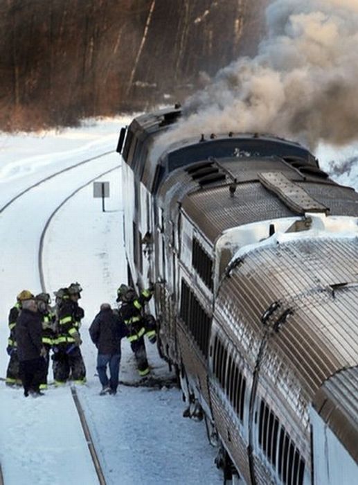 Amtrak Train Fire (7 pics)