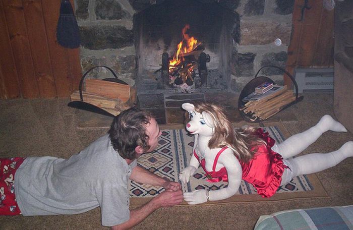 Some Guy and His Love Doll (14 pics)