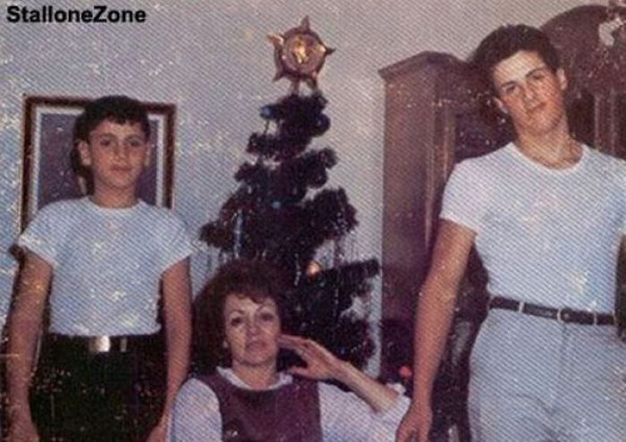 Stallone's mom, Jackie, after Zillions of Plastic Ops (29 pics)