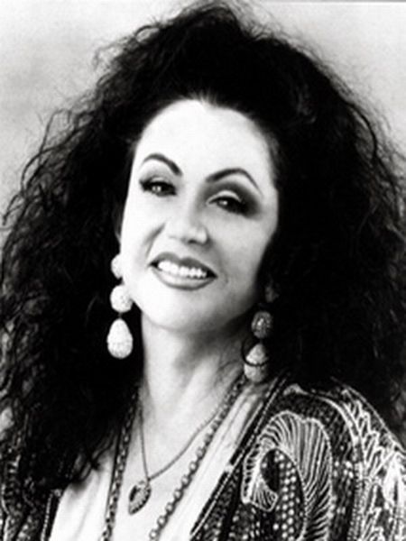 Stallone's mom, Jackie, after Zillions of Plastic Ops (29 pics)