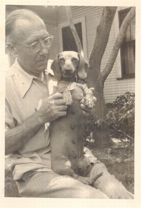 Retro Photos of People with Dogs (21 pics)