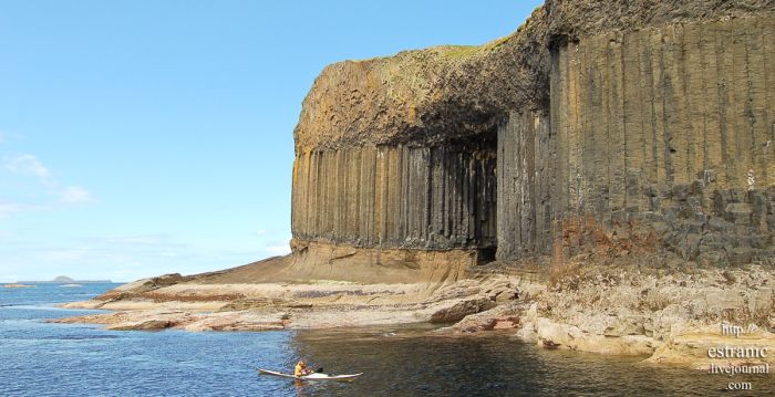 Incredible Pillar Island (16 pics)