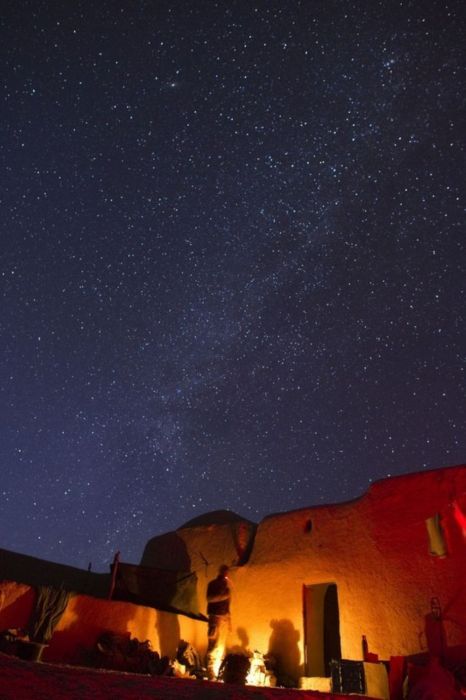 Soldiers at Night (21 pics)