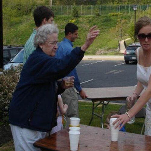 Grandmas Playing Beer Pong (22 pics)