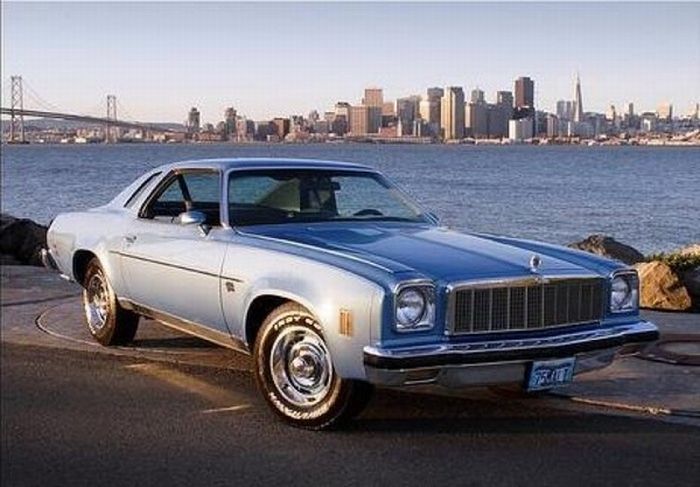 Celebrity First Cars (12 pics)