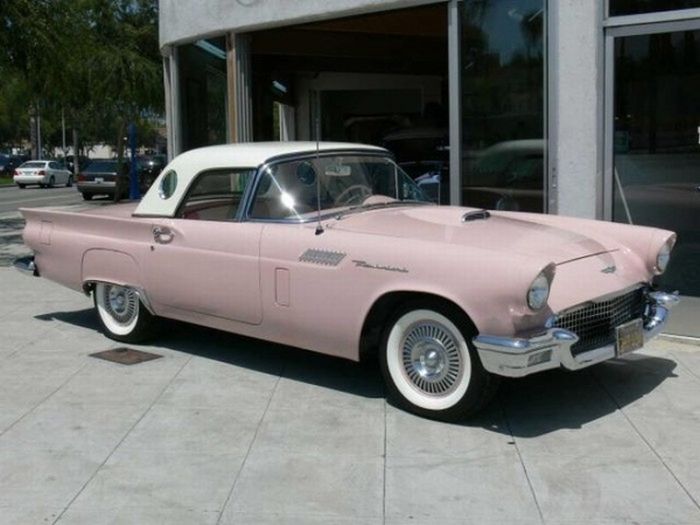 Celebrity First Cars (12 pics)