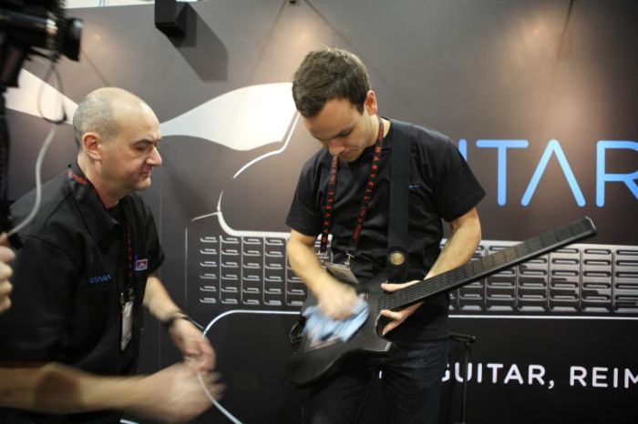 The Kitara guitar (25 pics + video)
