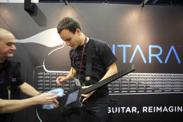 The Kitara guitar (25 pics + video)