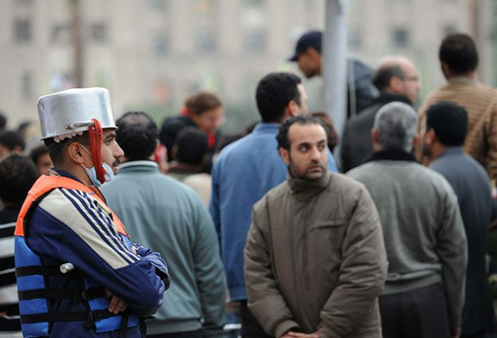 Egyptian Protesters' Makeshift Helmets (10 pics)