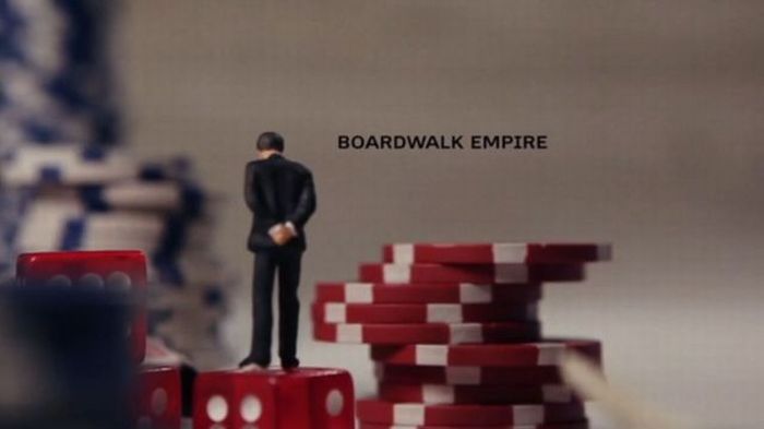 Some of Our Favorite TV Series in Miniature (17 pics + video)