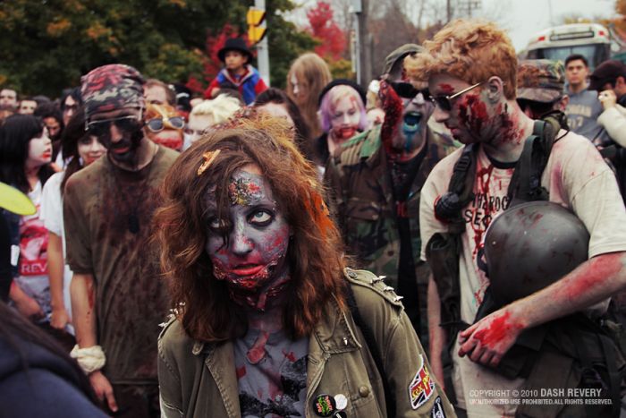 Toronto Zombie Walk (35 pics)