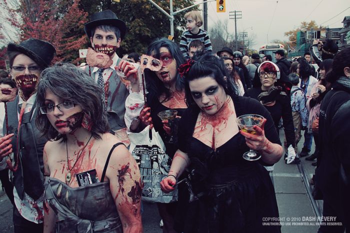 Toronto Zombie Walk (35 pics)