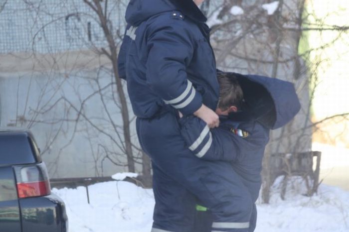 Drunk Russian Police Officers (7 pics)