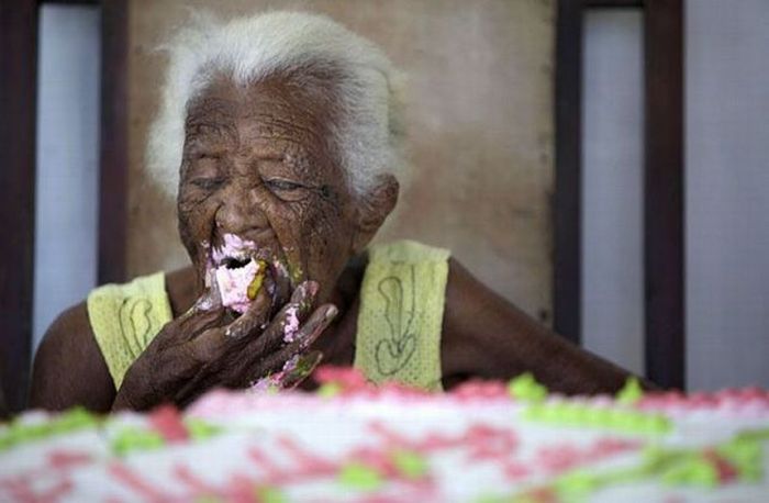 Acid Picdump (92 pics)