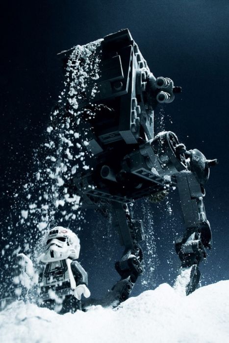 When Photographers Play With Star Wars Toys (20 pics)