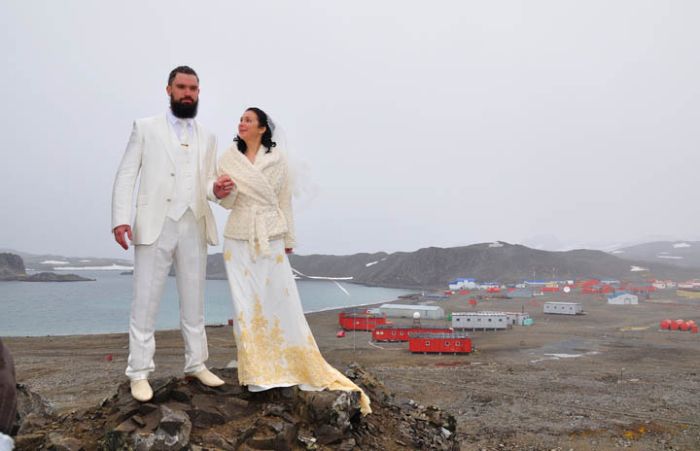 Polar Wedding (11 pics)