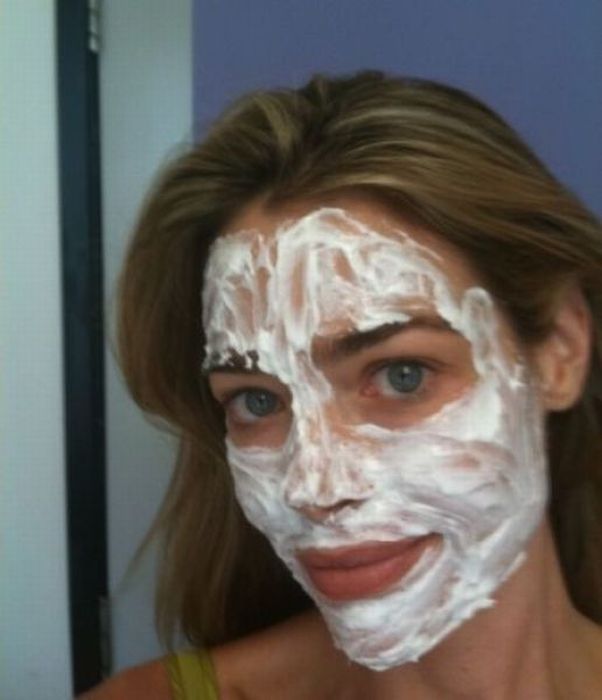 Twitpics Tweeted by Celebrities (75 pics)