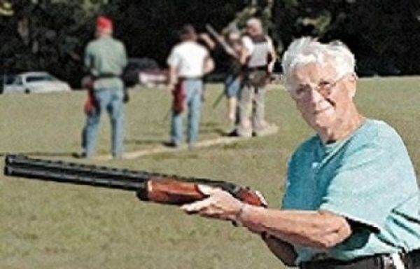 Grannies with Guns (26 pics)