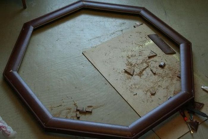 How to Build a Good Poker Table (16 pics)