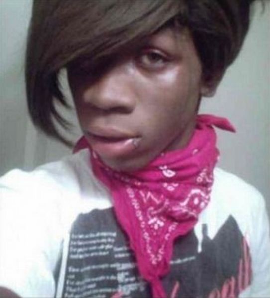 Funny Emo Photos (29 pics)