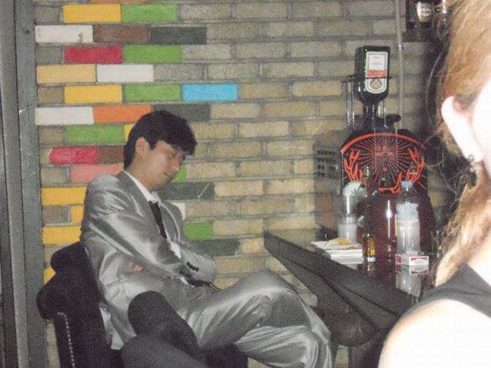 How the Koreans Party on Fridays (59 pics)