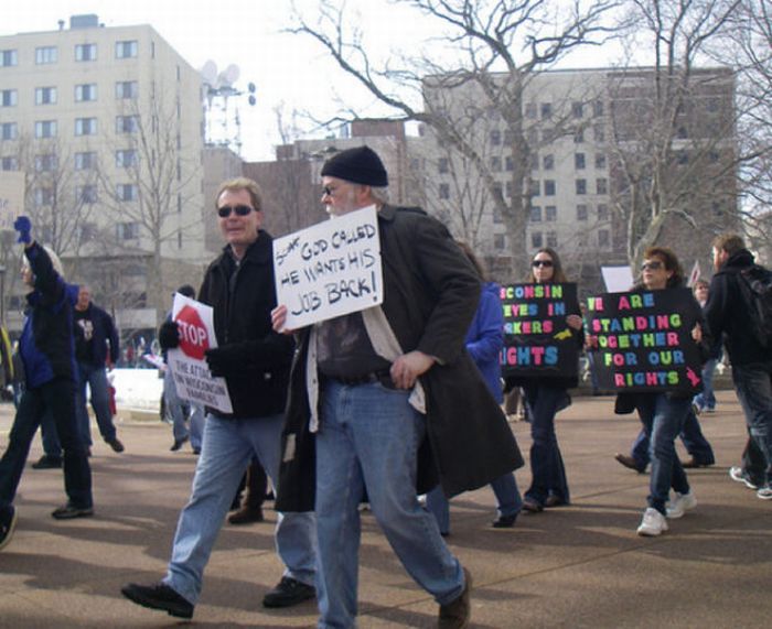 Best Protest Signs At The Wisconsin Capitol (45 pics)