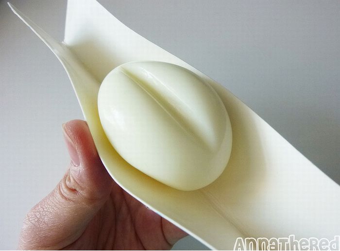 How to Make a Heart Shaped Hard Boiled Egg (10 pics)