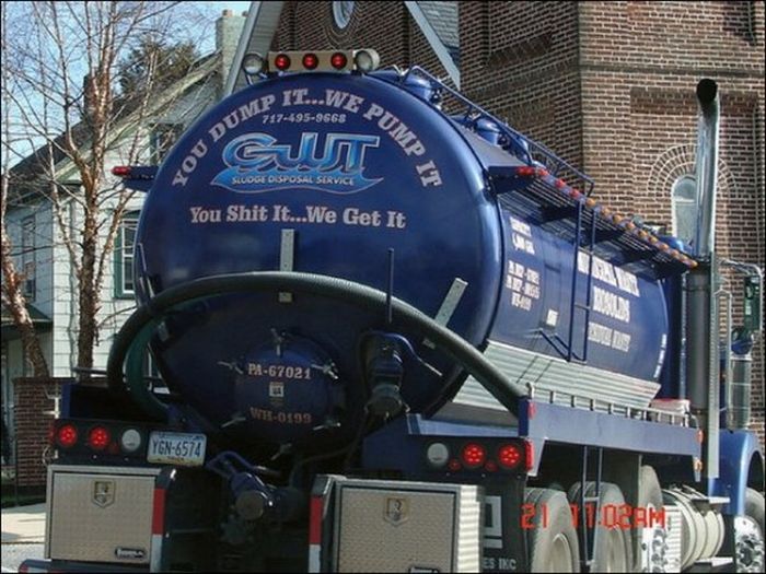 Sanitation Trucks With Hilarious Signs & Messages (13 pics)