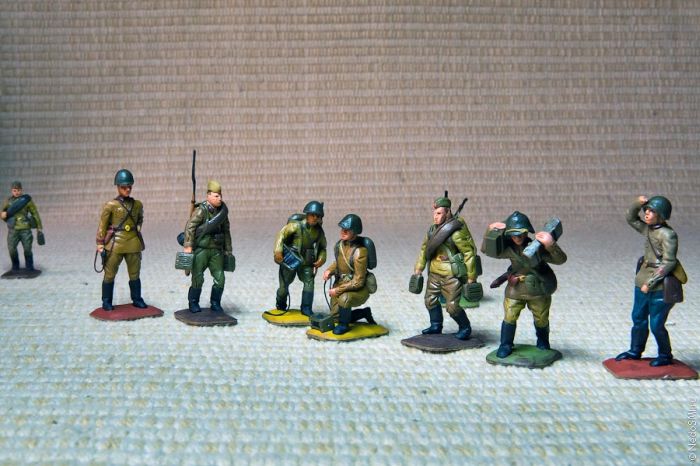 Plasticine Army (70 pics)