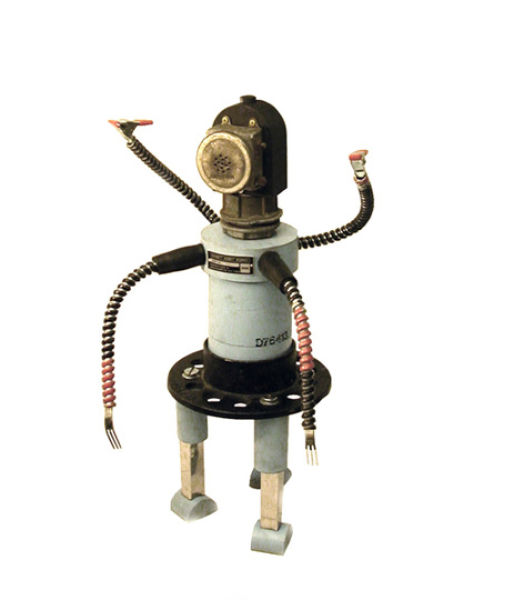 Collection of Small Bennett Robots (48 pics)