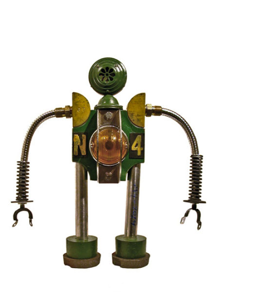 Collection of Small Bennett Robots (48 pics)